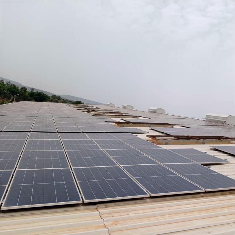 プロジェクト最新情報 | アフリカのマリにおける650kWミニスタンディングシーム金属屋根太陽光発電システム